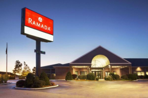 Отель Ramada by Wyndham Batesville  Бейтсвилл